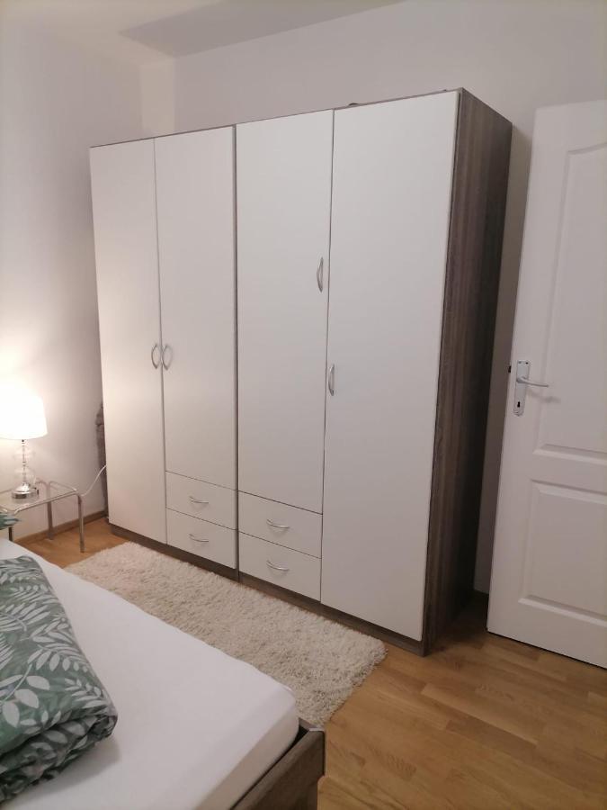 Airport Apartment Surčin Exterior foto