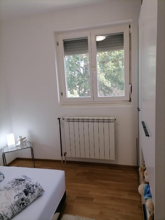 Airport Apartment Surčin Exterior foto